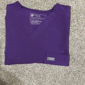 Figs Leon three pocket scrub top - XS heathered purple